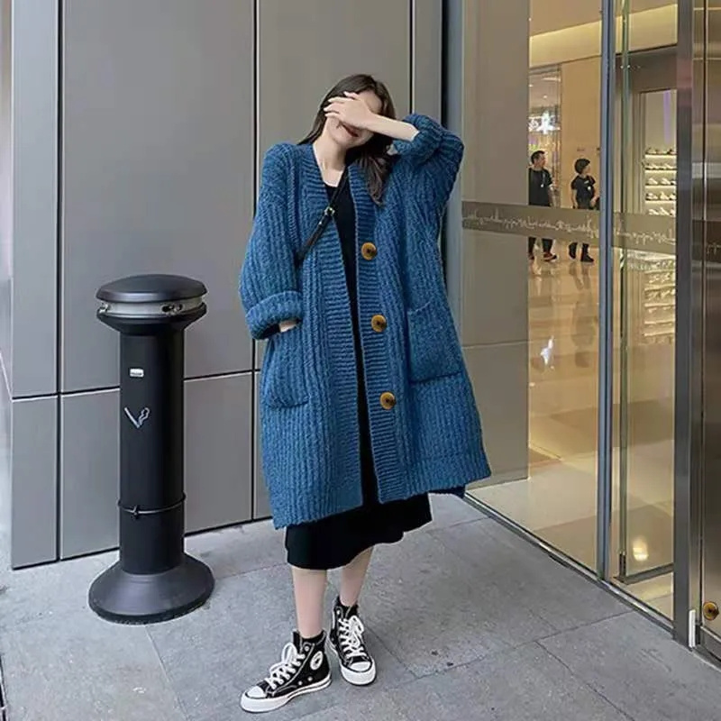 Buckled and Unbuttoned Lazy St - огляд і ціна Winter Clothing Trends 2025 Women'S