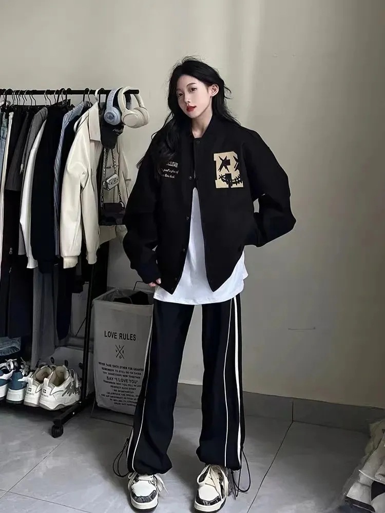 Women 2025 Autumn Black Retro  - огляд і ціна Winter Clothing Trends 2025 Women'S