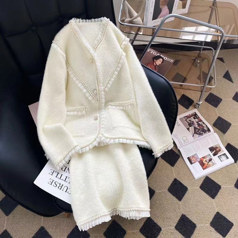 Women Vintage Winter Pear Suit - огляд і ціна Winter Clothing In French